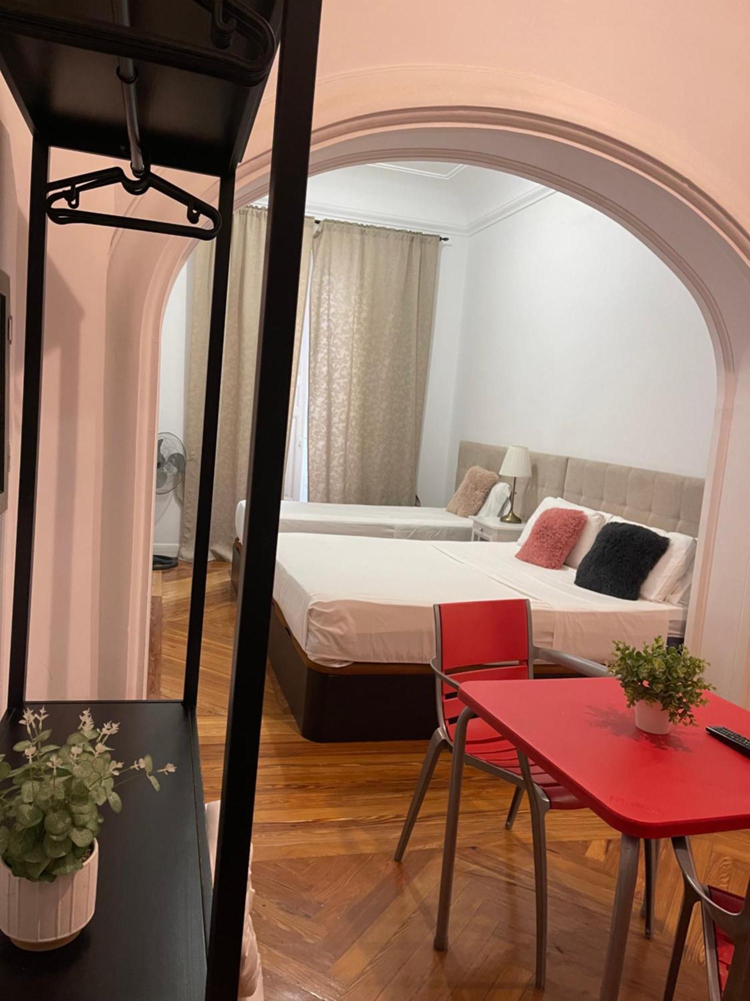 Grand Via House Hotell Madrid Eksteriør bilde
